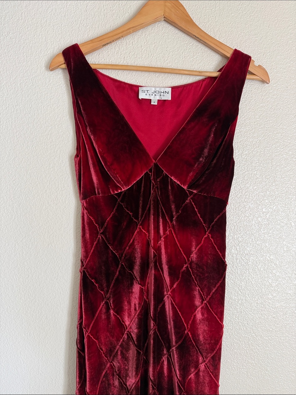 VTG St. John Evening Ruby Red Devoré Velvet Argyle Bias Cut Maxi Gown Dress Sz 6 - Picture 7 of 9